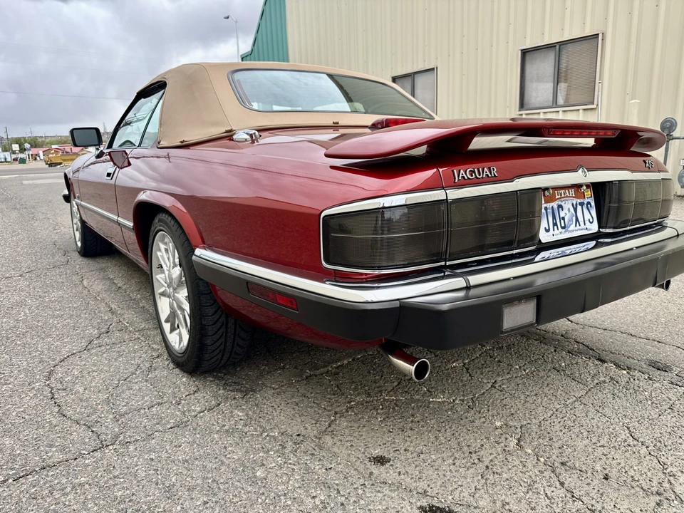 1993 Jaguar XJS Convertible - Image 10 of 31