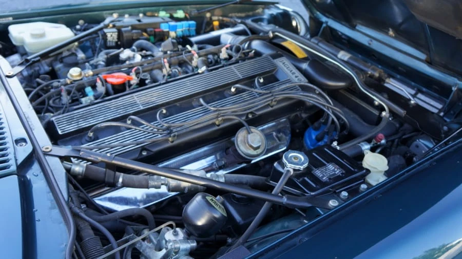 1993 Jaguar XJS Convertible - Image 9 of 11