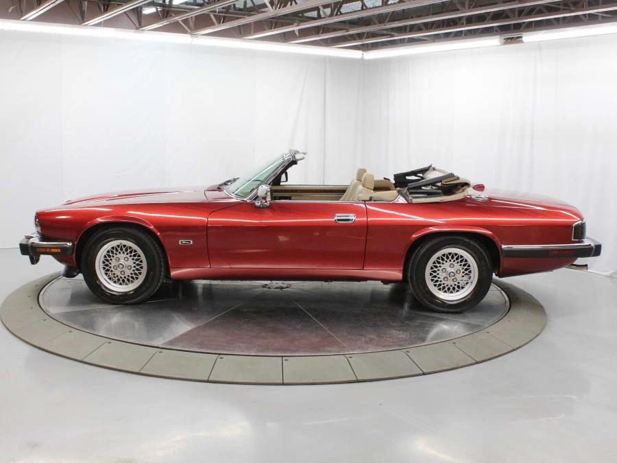 1993 Jaguar XJS Convertible - Image 2 of 31