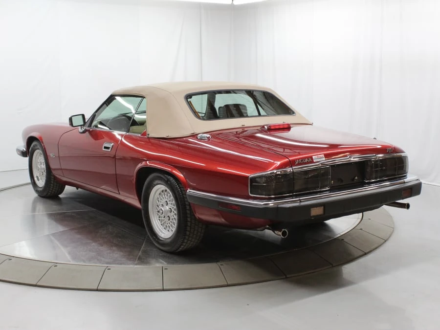 1993 Jaguar XJS Convertible - Image 10 of 31