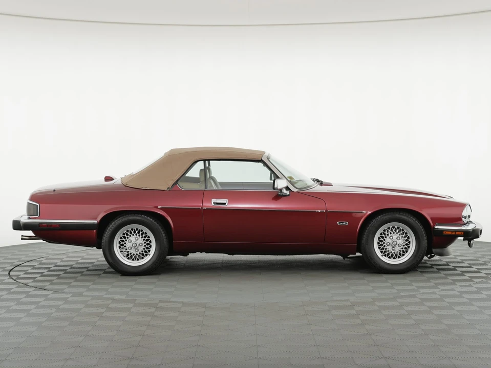 1993 Jaguar XJS Convertible - Image 16 of 31