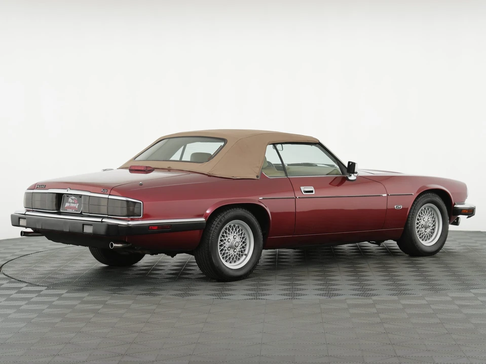 1993 Jaguar XJS Convertible - Image 15 of 31