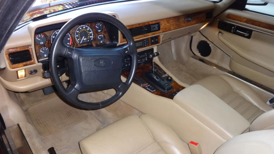 1993 Jaguar XJS Convertible - Image 4 of 10