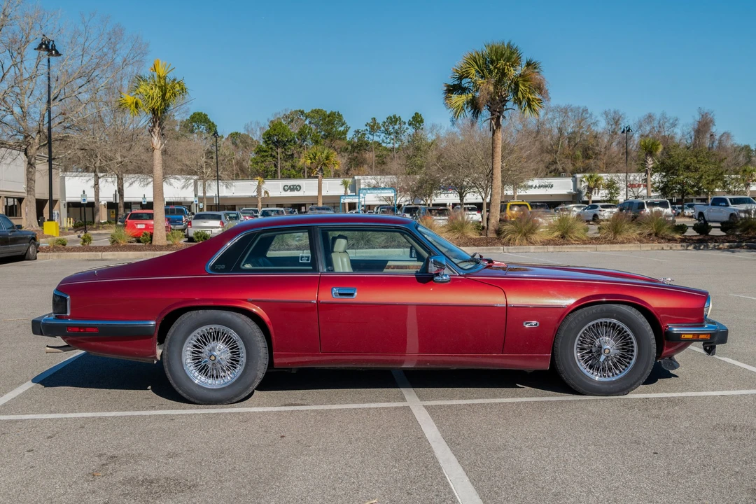 1993 Jaguar XJS - Image 8 of 31