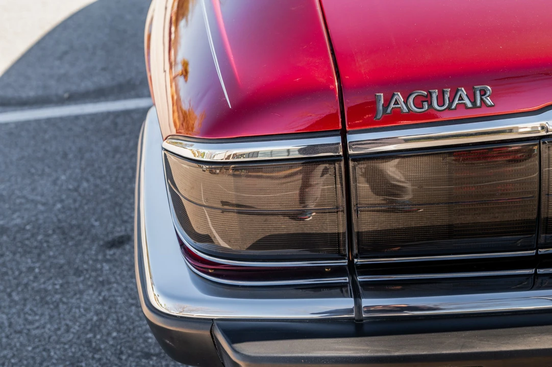 1993 Jaguar XJS - Image 27 of 31