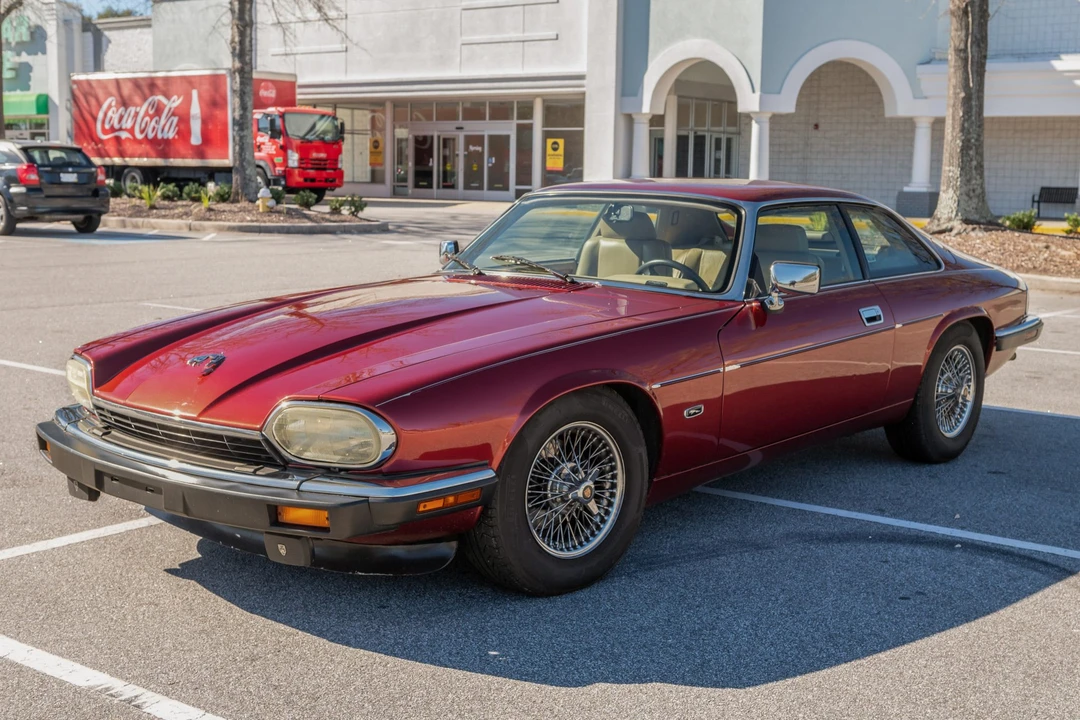 1993 Jaguar XJS - Image 2 of 31