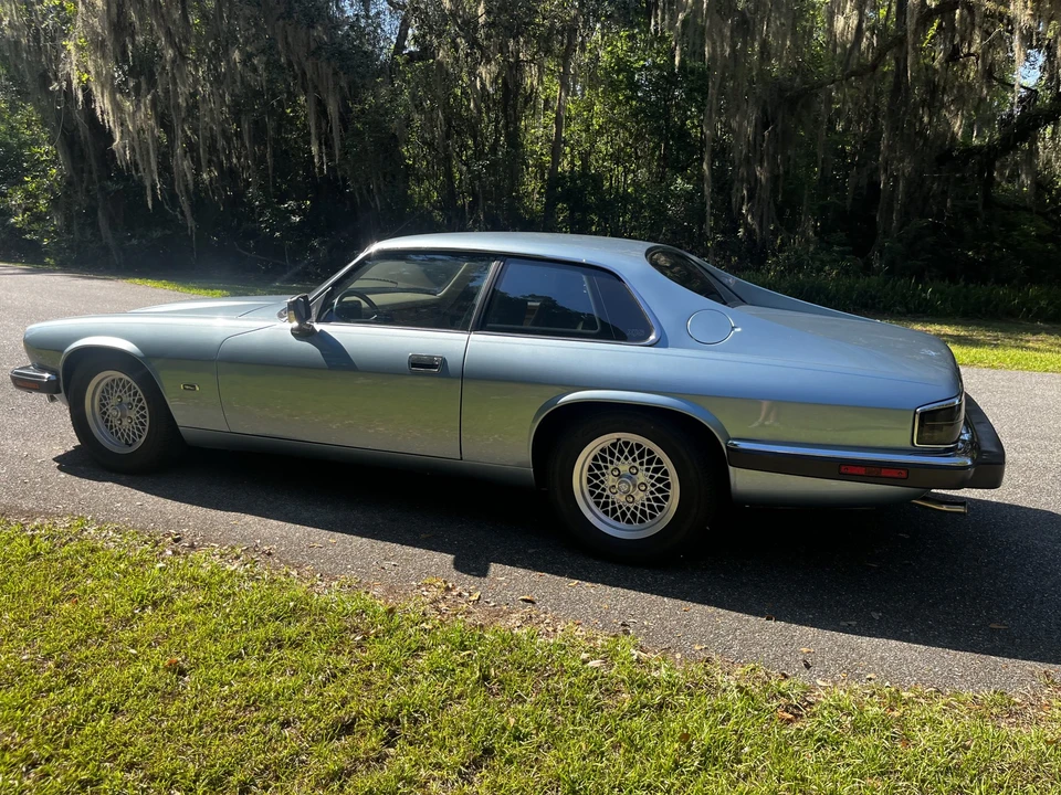 1993 Jaguar XJS - Image 29 of 31
