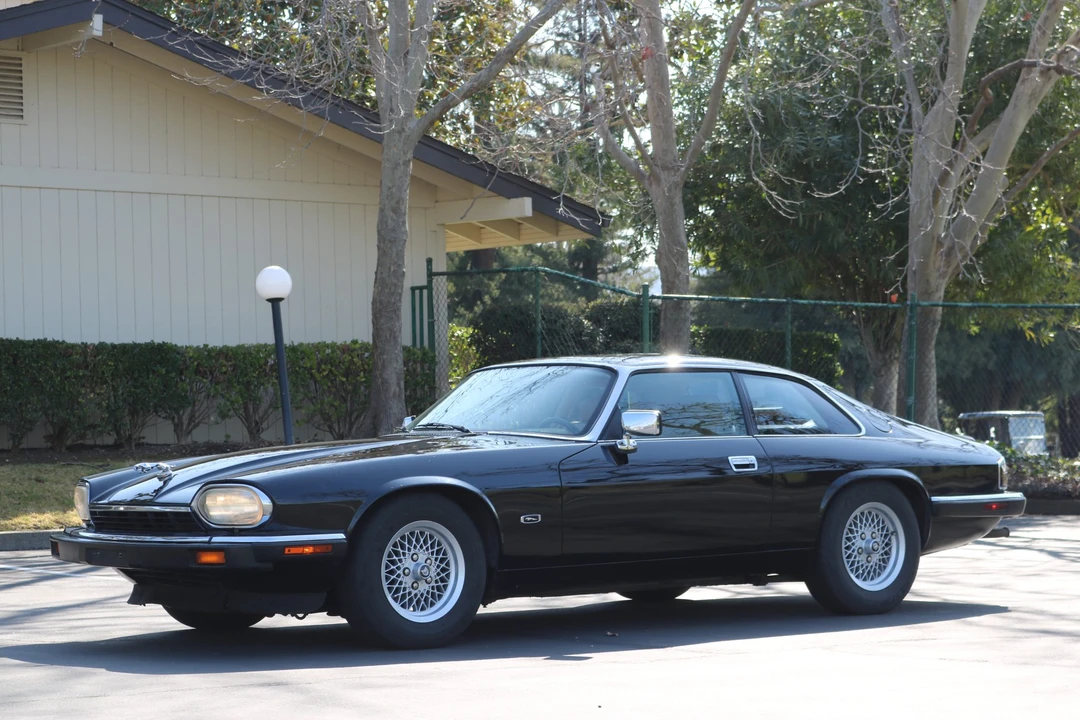 1993 Jaguar XJS - Image 2 of 31