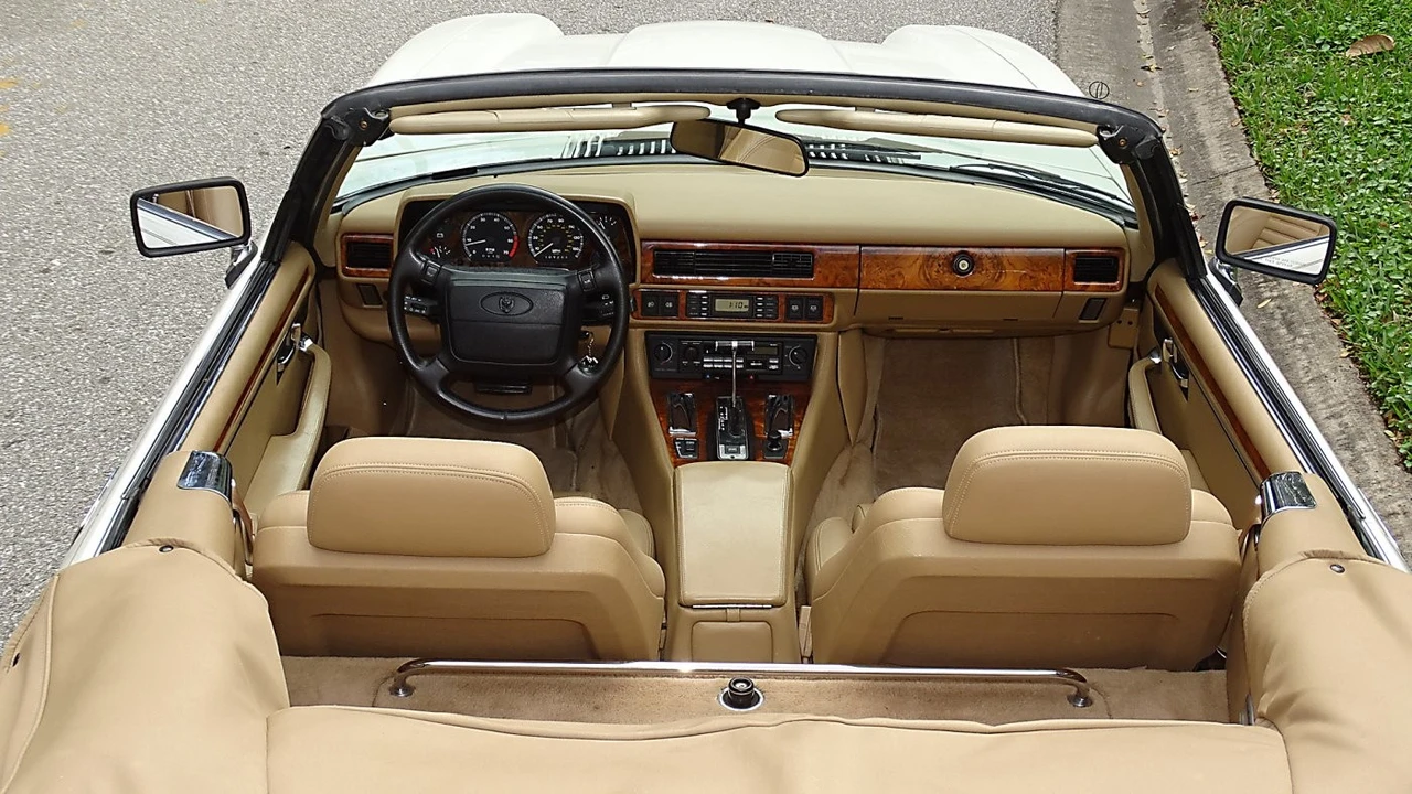 1993 Jaguar XJS Convertible - Image 12 of 21