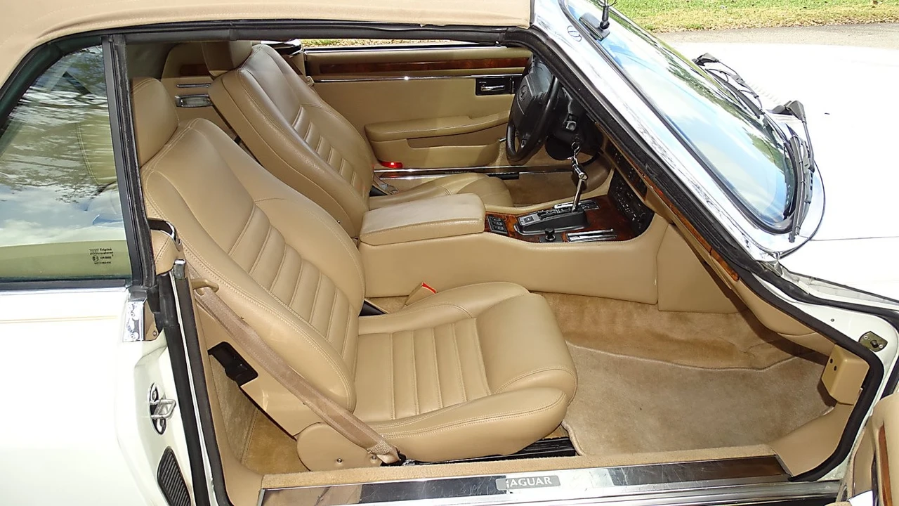 1993 Jaguar XJS Convertible - Image 15 of 21