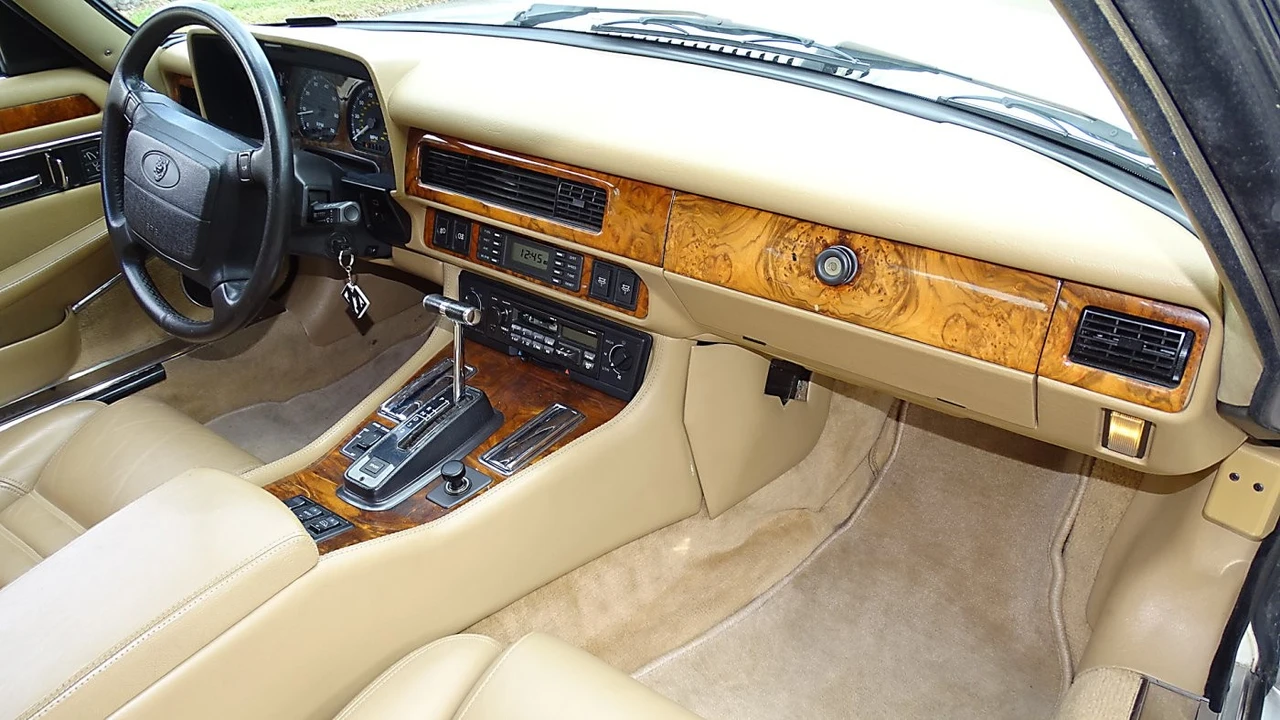 1993 Jaguar XJS Convertible - Image 17 of 21