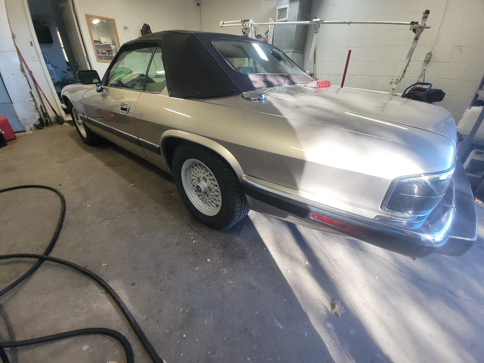 1993 Jaguar XJS - Image 2 of 14