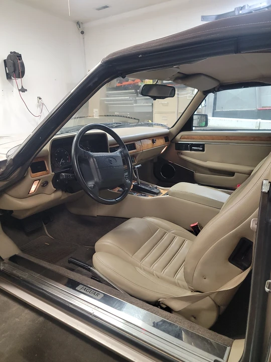 1993 Jaguar XJS - Image 13 of 14