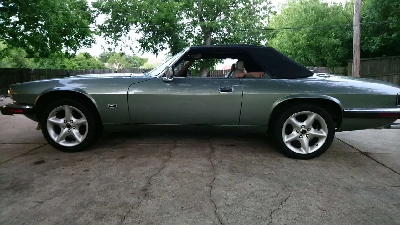 1993 Jaguar XJS - Image 2 of 11