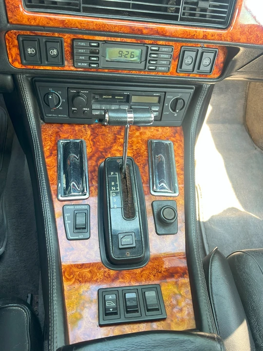 1993 Jaguar XJS - Image 28 of 31