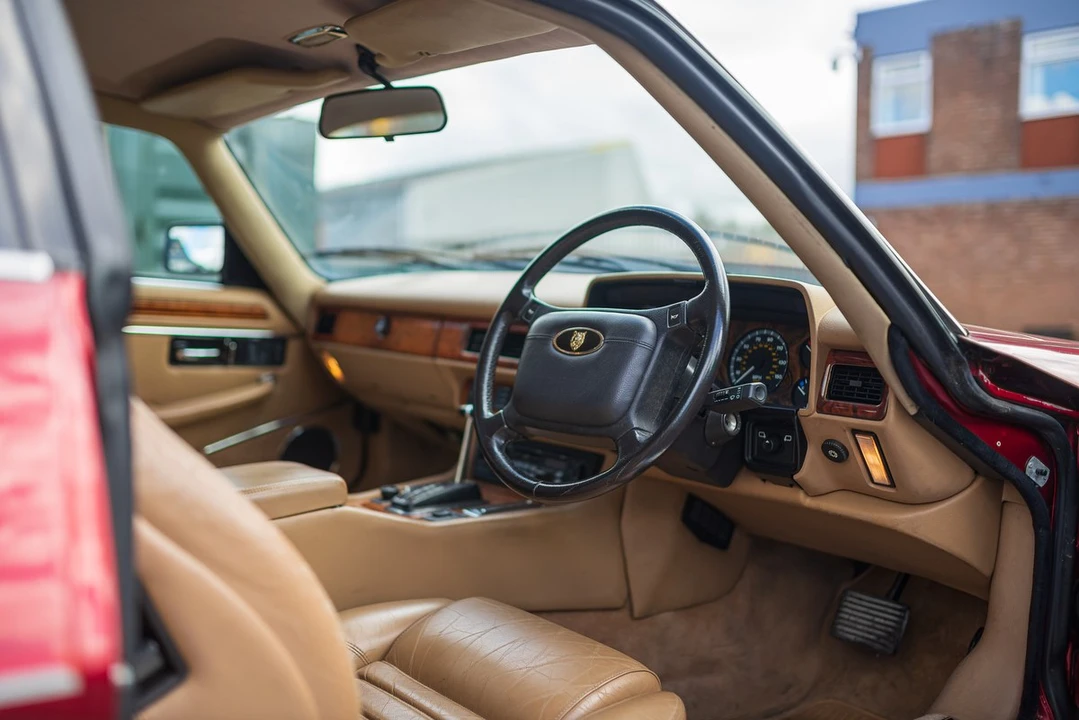 1993 Jaguar XJS Facelift V12 - Image 16 of 30