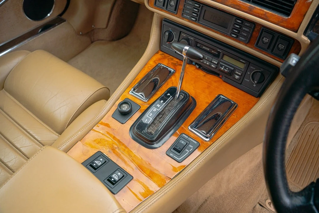 1993 Jaguar XJS Facelift V12 - Image 14 of 30