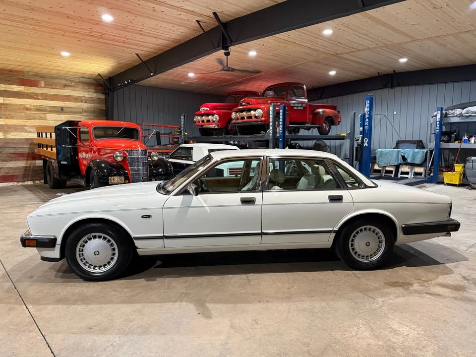 1993 Jaguar XJ40 XJ - Image 9 of 13