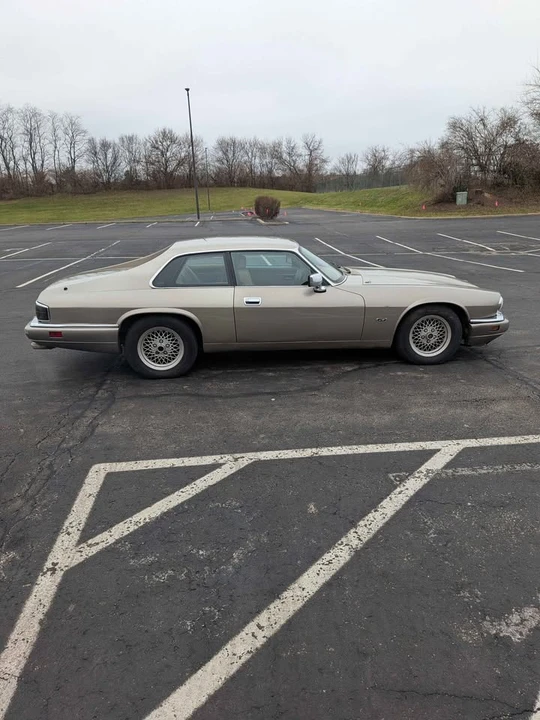 1993 Jaguar XJS - Image 3 of 8