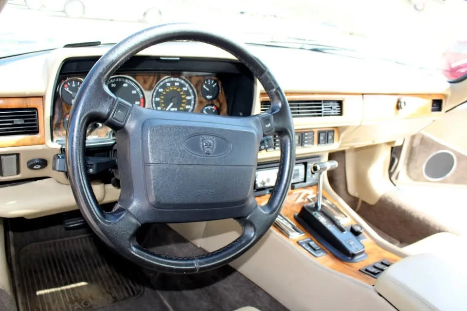 1993 Jaguar XJS Convertible - Image 12 of 19