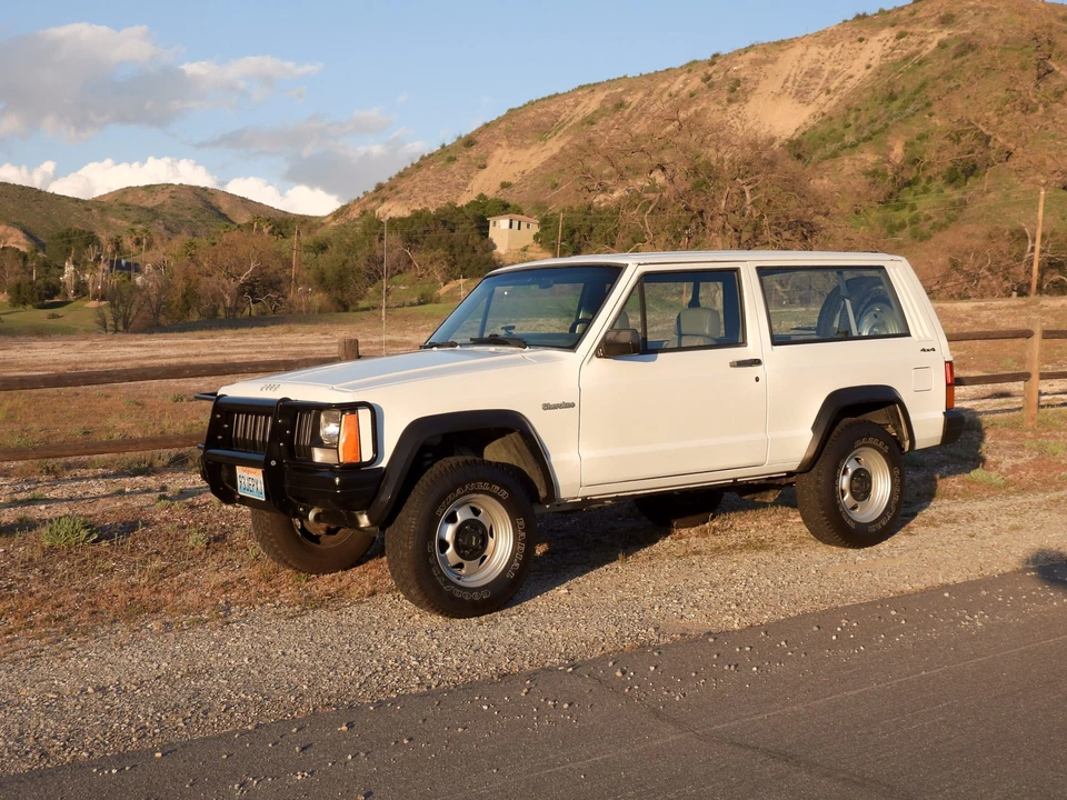 1993 Jeep XJ Cherokee - Image 21 of 31