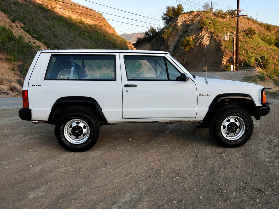 1993 Jeep XJ Cherokee - Image 11 of 31
