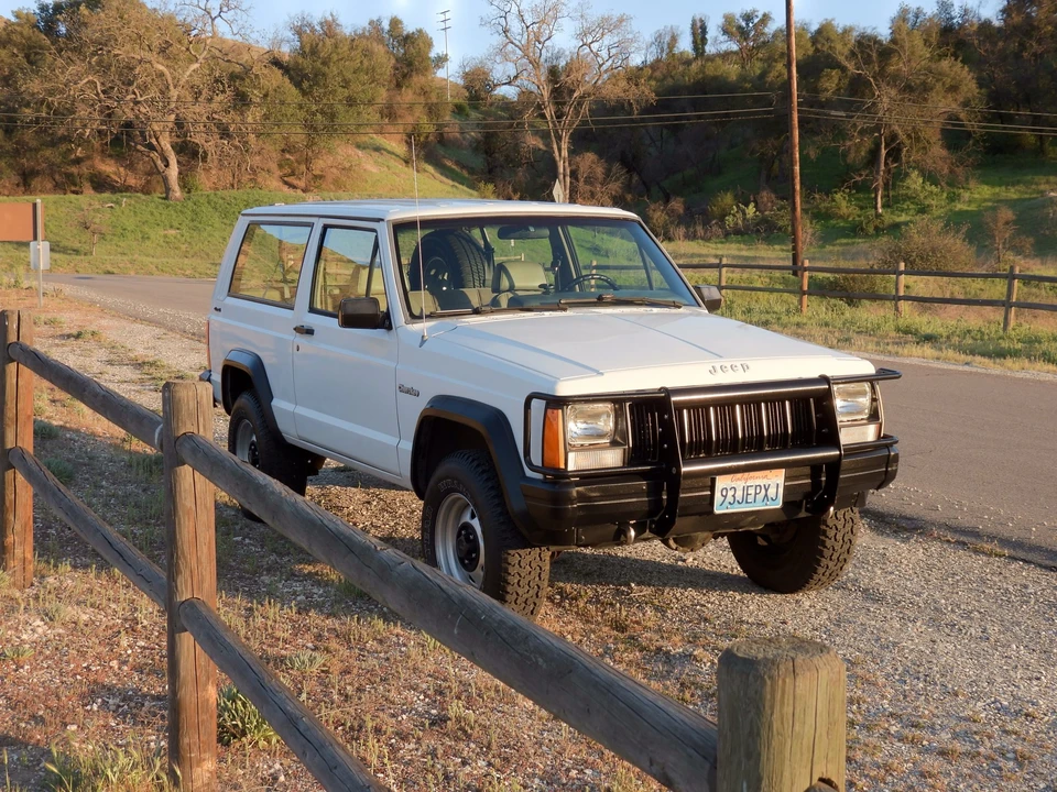 1993 Jeep XJ Cherokee - Image 30 of 31