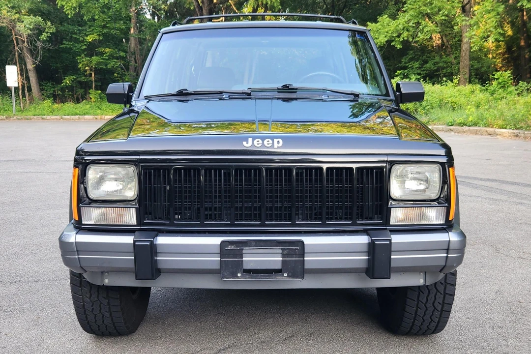 1993 Jeep XJ Cherokee - Image 2 of 31