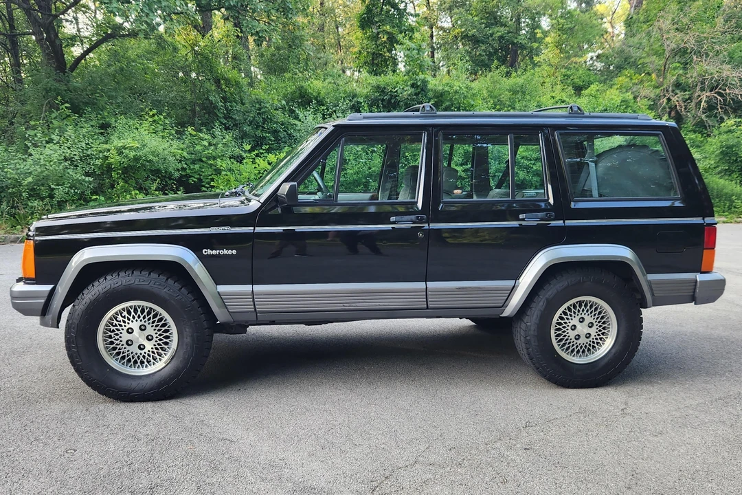 1993 Jeep XJ Cherokee - Image 3 of 31