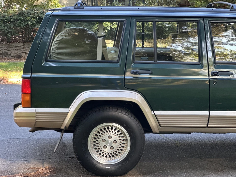 1993 Jeep XJ Cherokee - Image 16 of 31