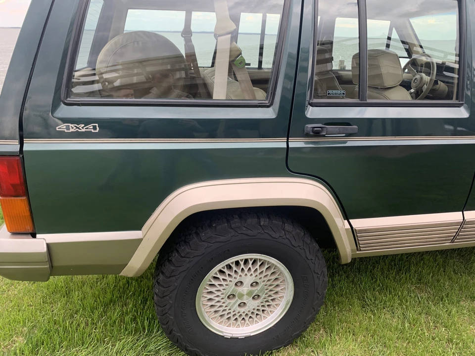 1993 Jeep XJ Cherokee - Image 29 of 31