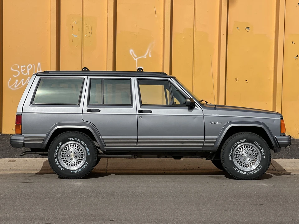 1993 Jeep XJ Cherokee - Image 13 of 31