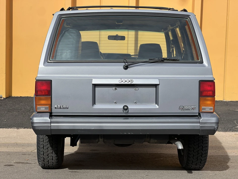1993 Jeep XJ Cherokee - Image 8 of 31