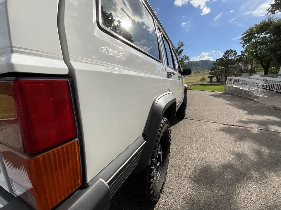 1993 Jeep XJ Cherokee - Image 26 of 31
