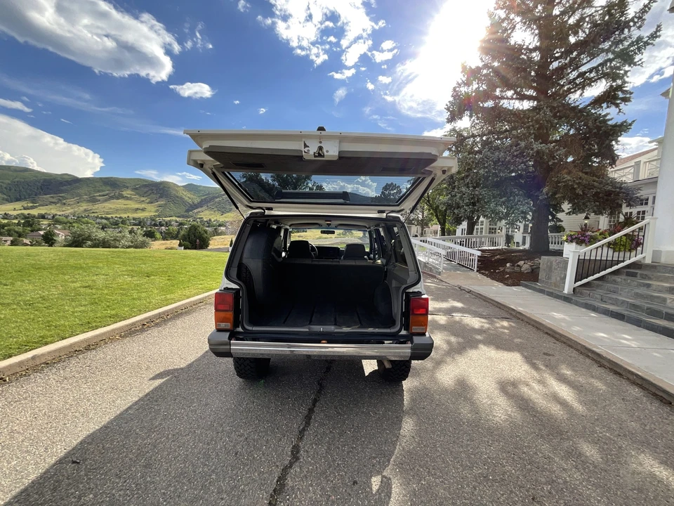 1993 Jeep XJ Cherokee - Image 17 of 31