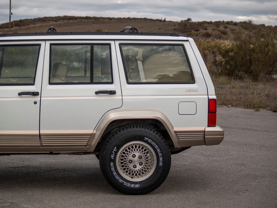 1993 Jeep XJ Cherokee - Image 30 of 31