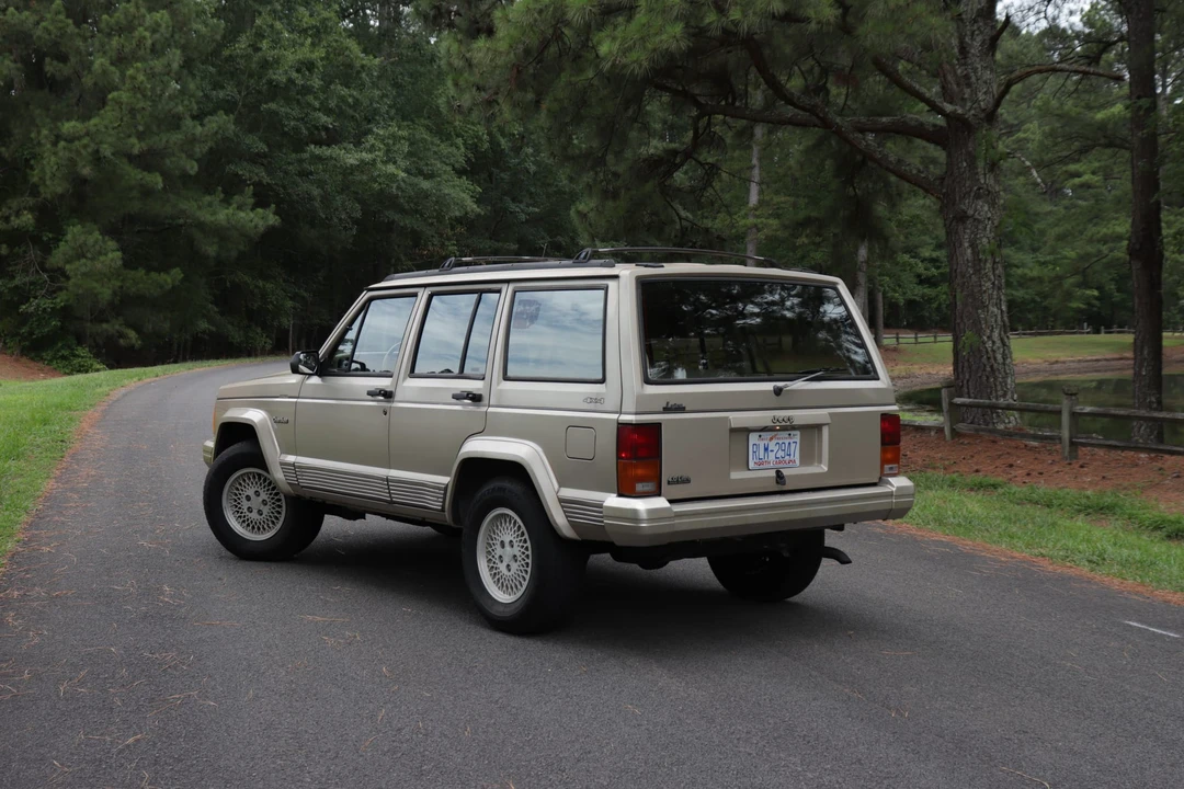 1993 Jeep XJ Cherokee - Image 15 of 31