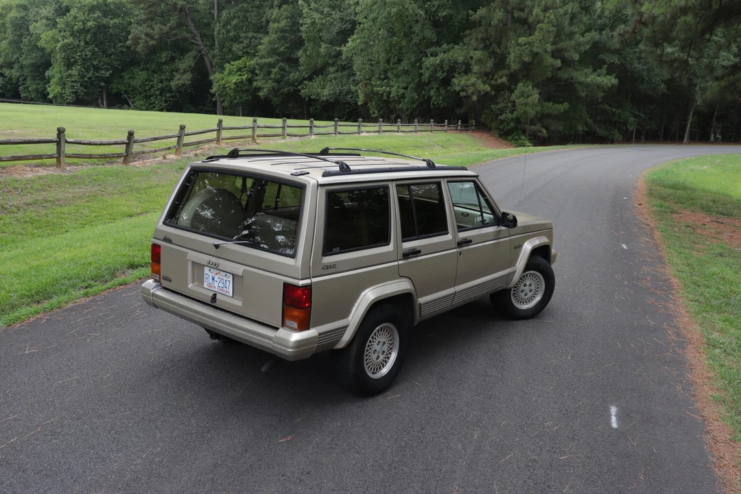 1993 Jeep XJ Cherokee - Image 12 of 31