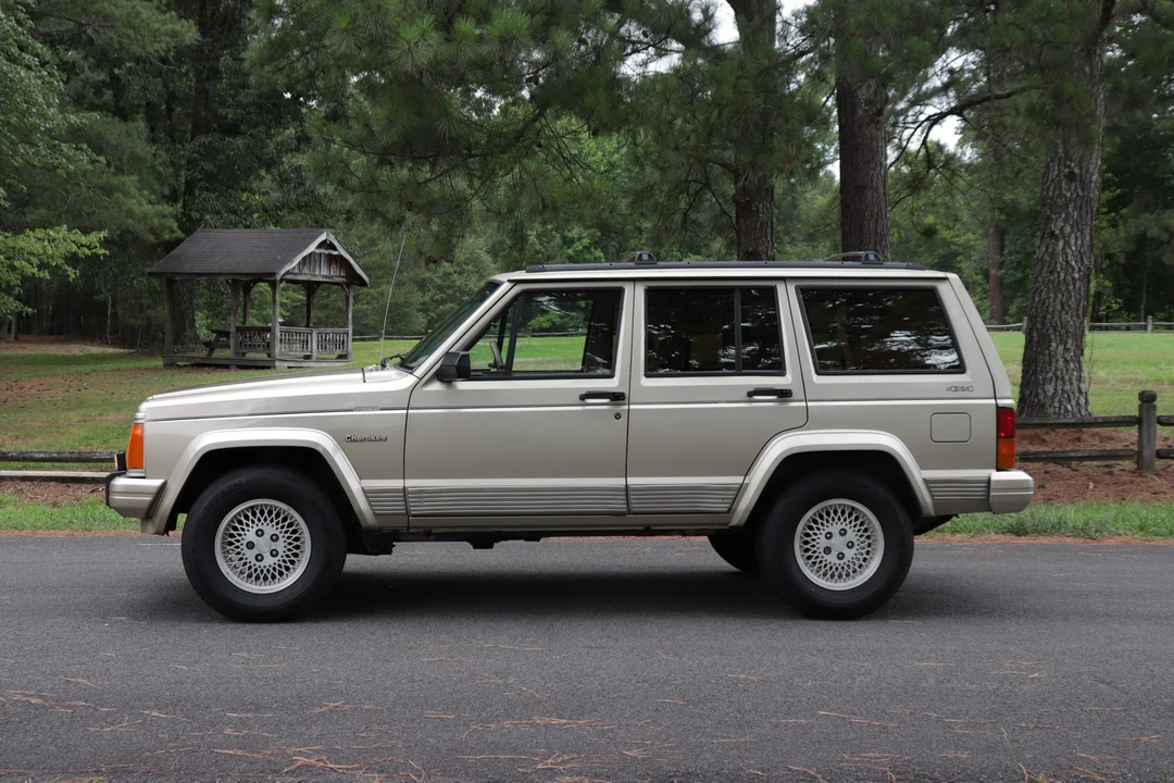 1993 Jeep XJ Cherokee - Image 16 of 31