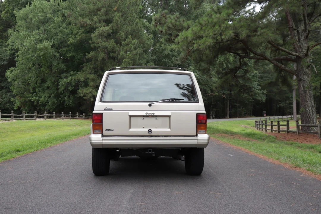 1993 Jeep XJ Cherokee - Image 13 of 31