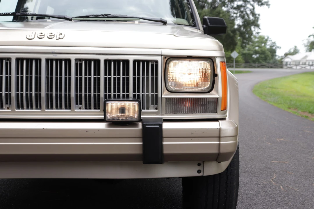 1993 Jeep XJ Cherokee - Image 21 of 31