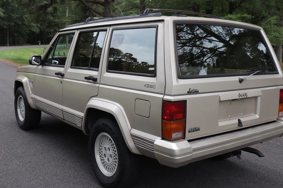 1993 Jeep XJ Cherokee - Image 27 of 31