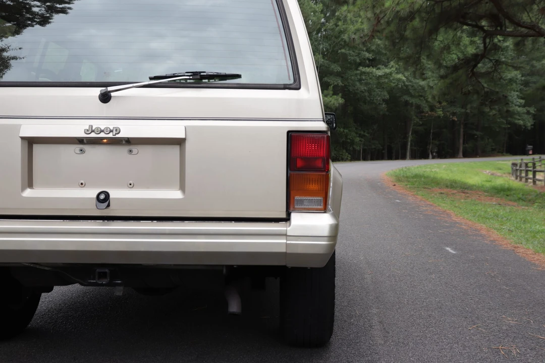 1993 Jeep XJ Cherokee - Image 29 of 31