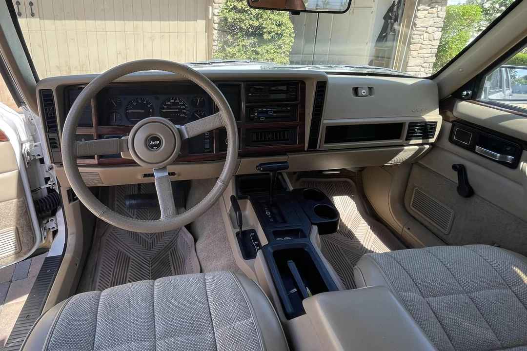 1993 Jeep XJ Cherokee - Image 27 of 31