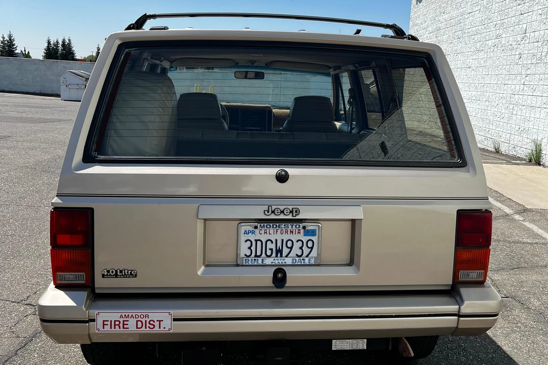 1993 Jeep XJ Cherokee - Image 5 of 31