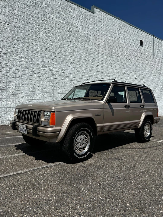 1993 Jeep XJ Cherokee - Image 10 of 31