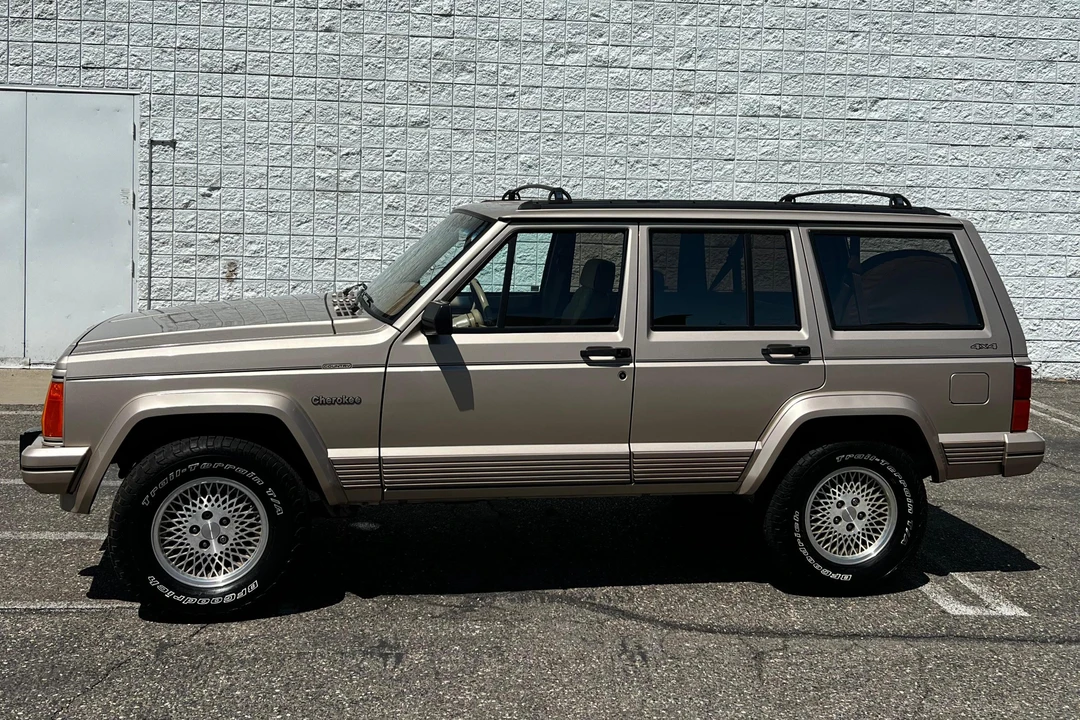 1993 Jeep XJ Cherokee - Image 3 of 31