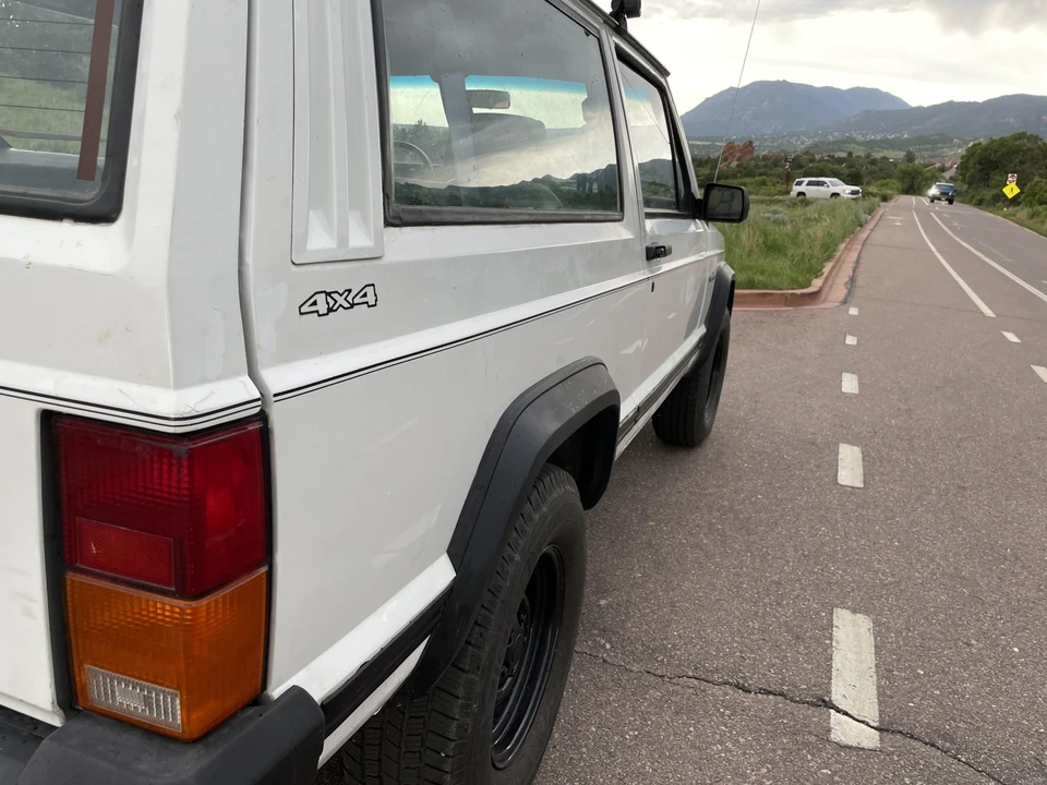 1993 Jeep XJ Cherokee - Image 15 of 31
