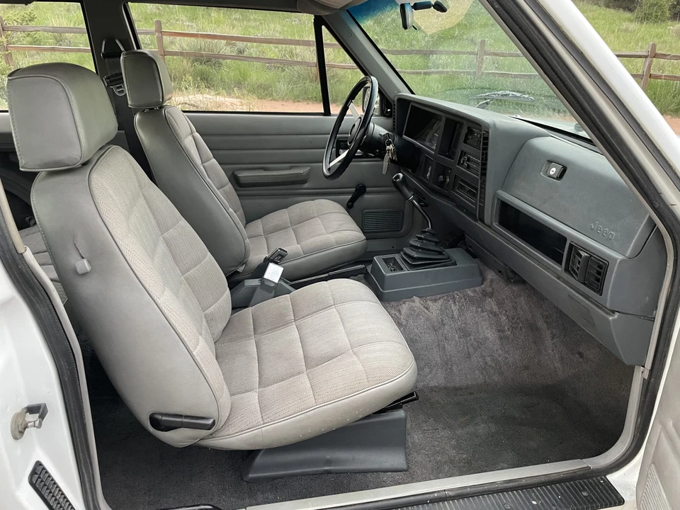 1993 Jeep XJ Cherokee - Image 25 of 31