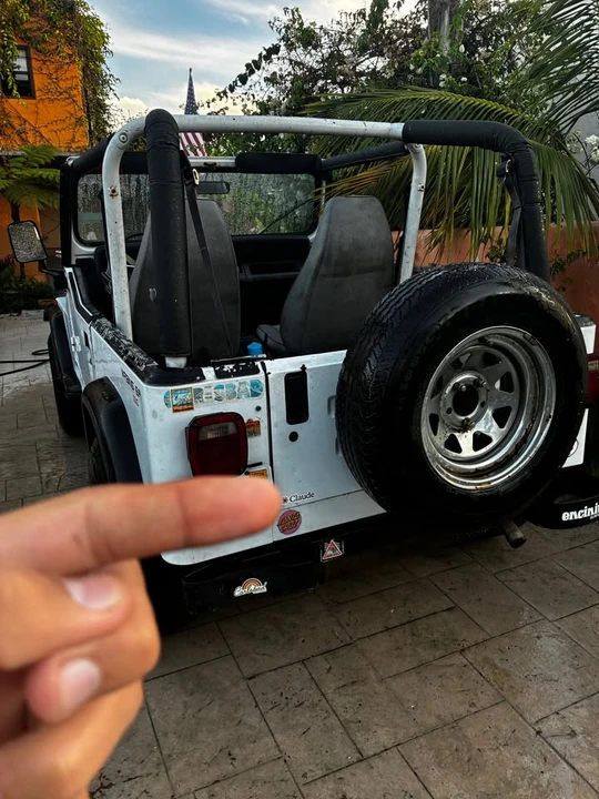 1993 Jeep YJ Wrangler - Image 3 of 5